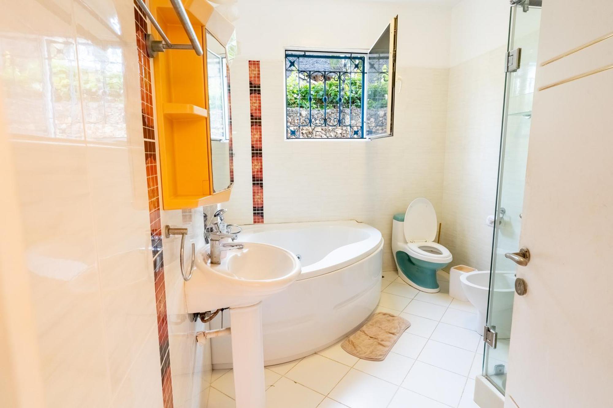 Queens Chateau Boutique Villa Diani Beach Eksteriør billede